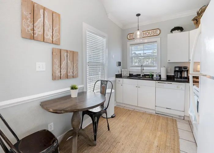 Banana 6bu By Pkrm Apartment Pensacola